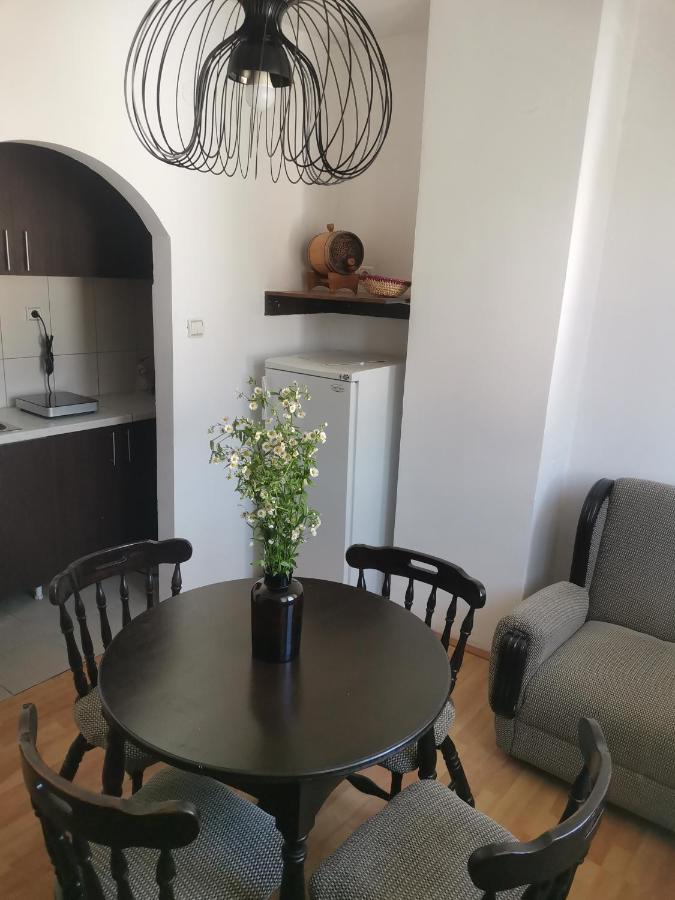Faris Apartment Donji Milanovac Bagian luar foto