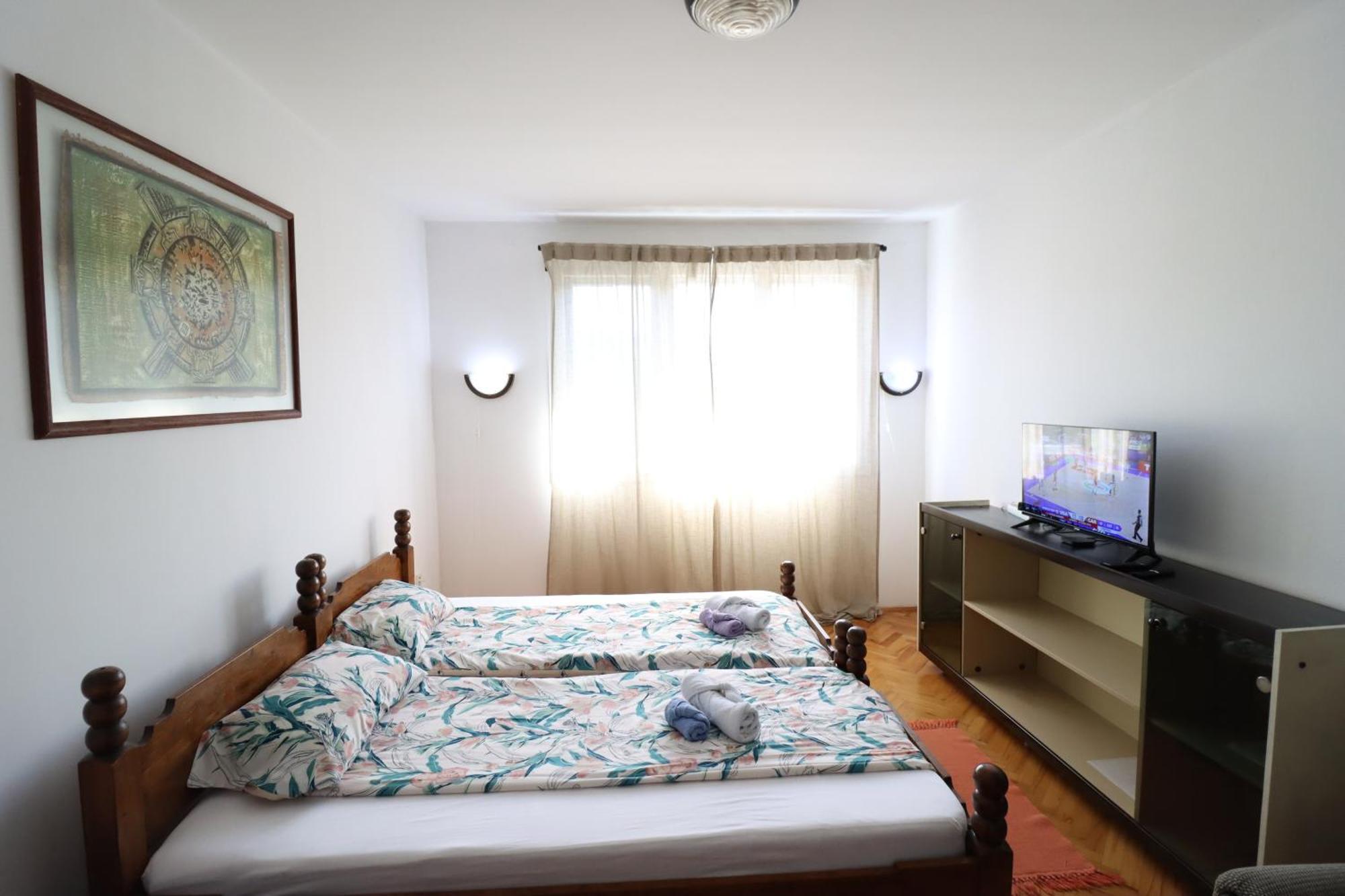 Faris Apartment Donji Milanovac Bagian luar foto