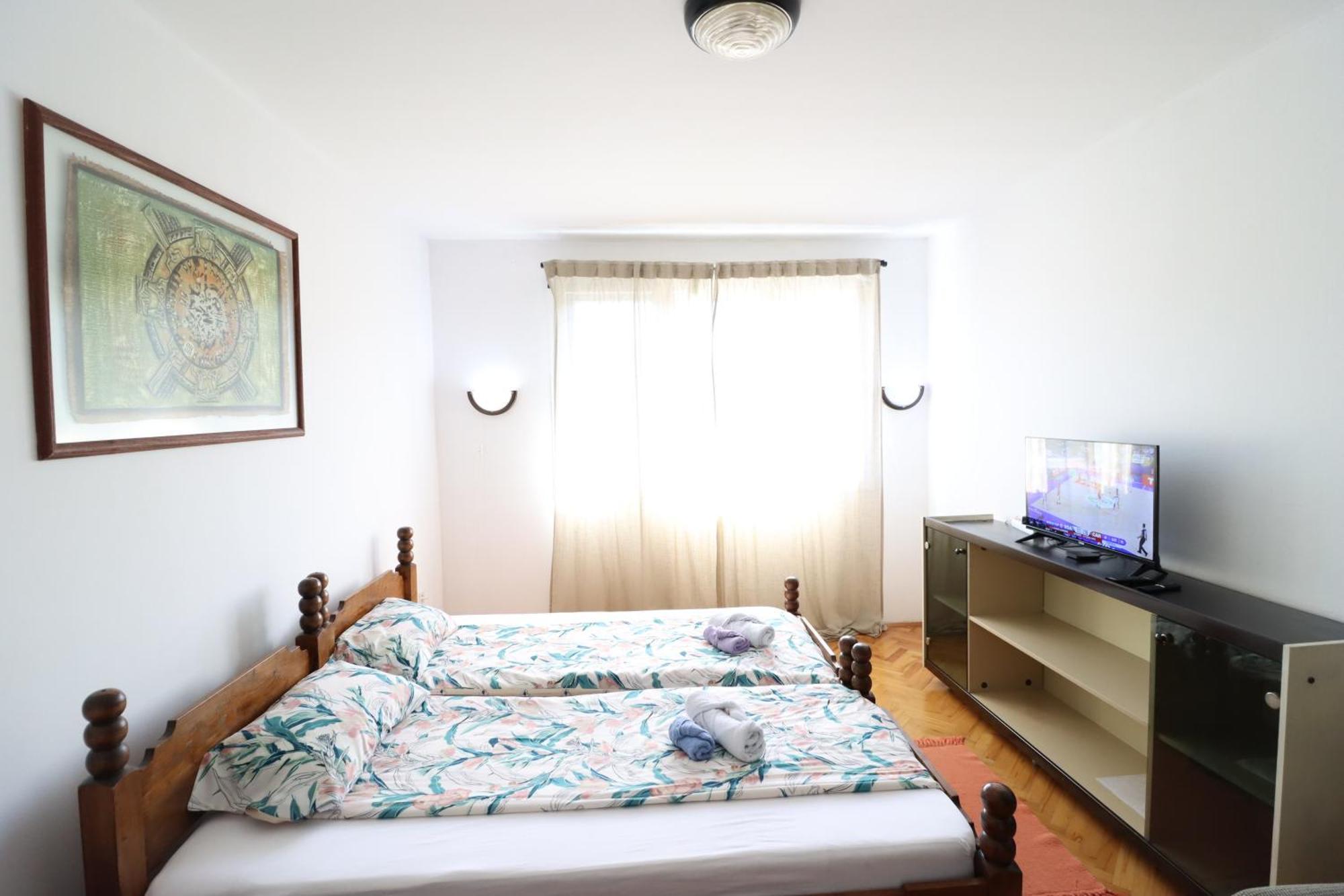 Faris Apartment Donji Milanovac Bagian luar foto