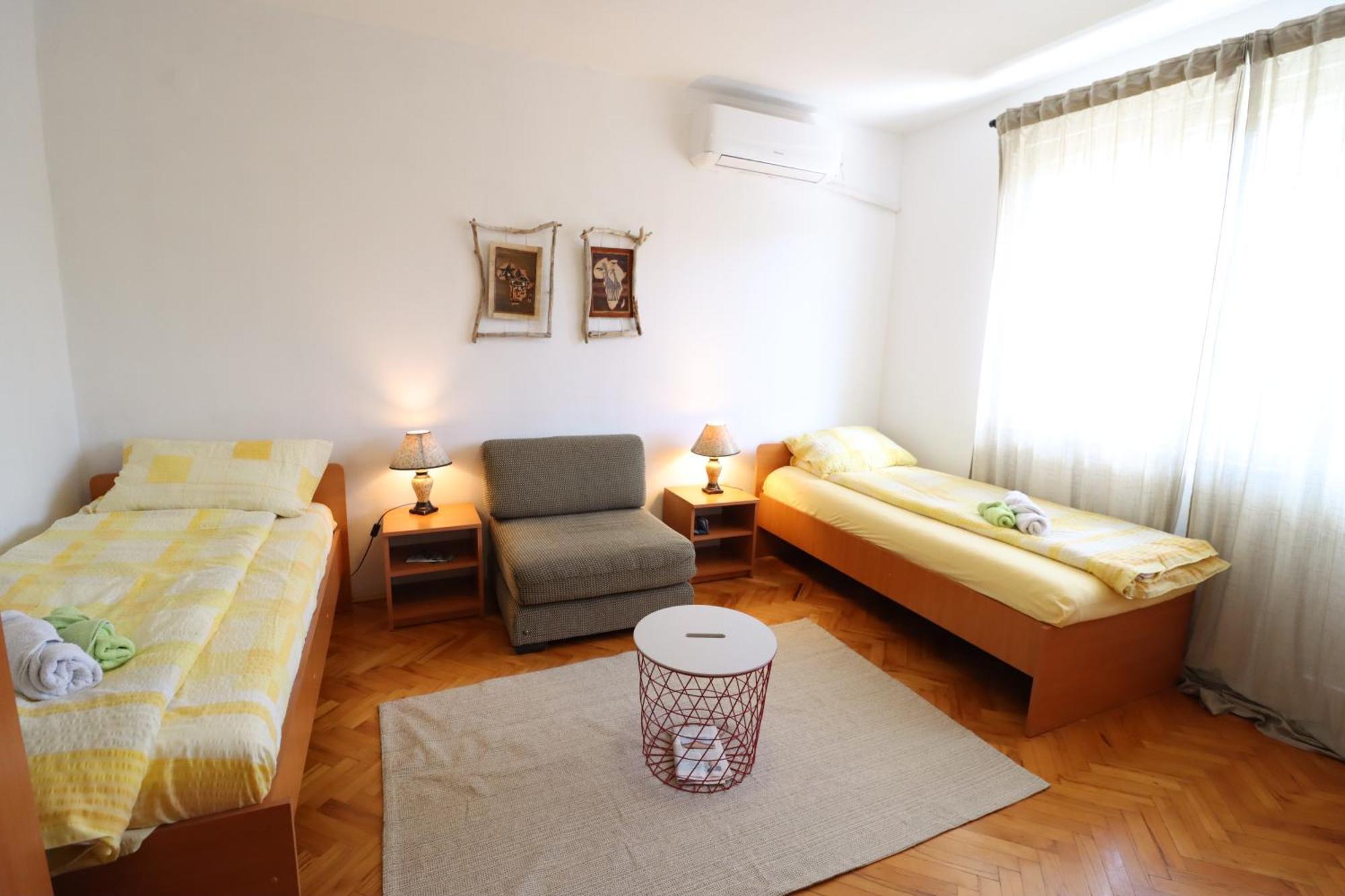 Faris Apartment Donji Milanovac Bagian luar foto