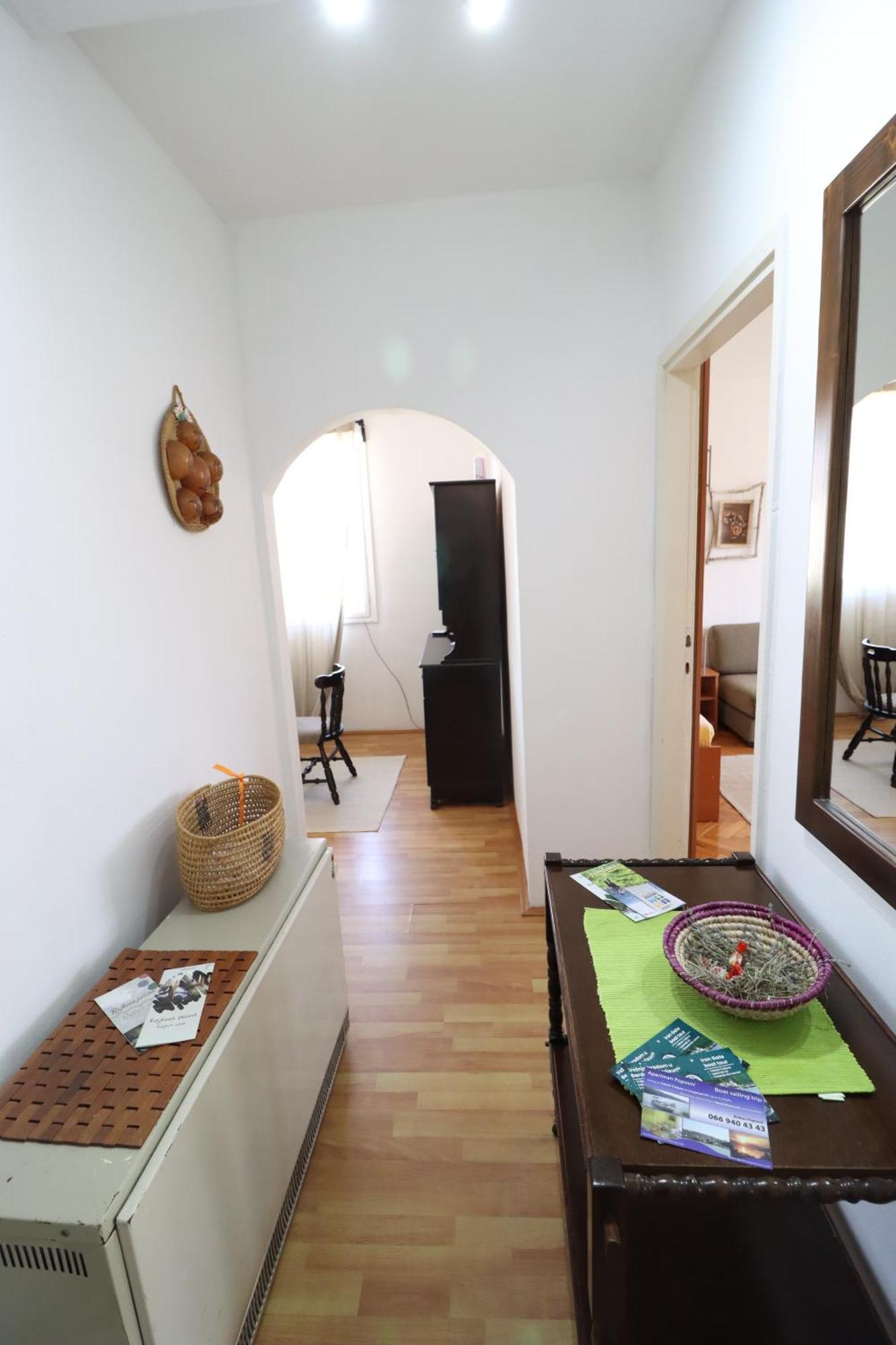 Faris Apartment Donji Milanovac Bagian luar foto